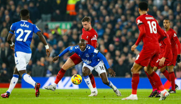 艾提哈德球 艾提哈德球