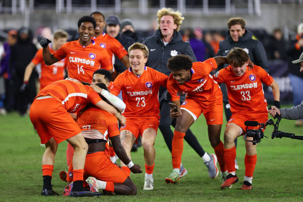 支顶级俱乐 支顶级俱乐