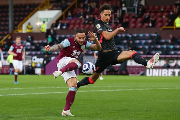 压制波鸿的 压制波鸿的